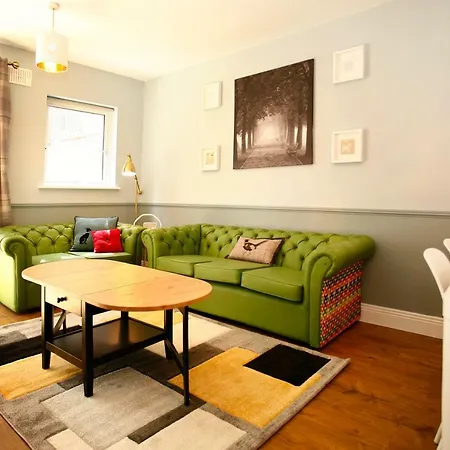 Holiday House At Heuston Station With Parking Сasa de vacaciones