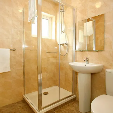 Holiday House At Heuston Station With Parking *